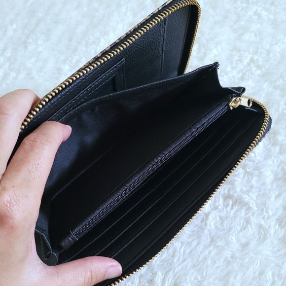 Betsey Johnson Leopard🐆 Wristlet - NWT - Picture 11 of 16